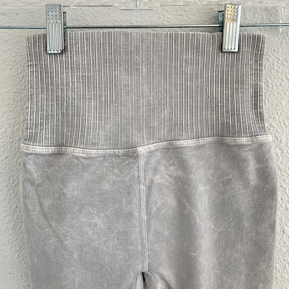 NEW Free People Movement Good Karma Leggings - Picture 7 of 16